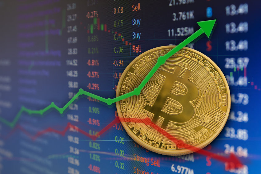 Technical analyst says Bitcoin risks another 22% rout after snapping key level