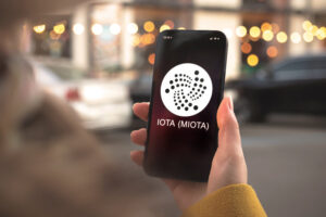 IOTA (MIOTA) remains relatively bullish despite falling below the $1 mark